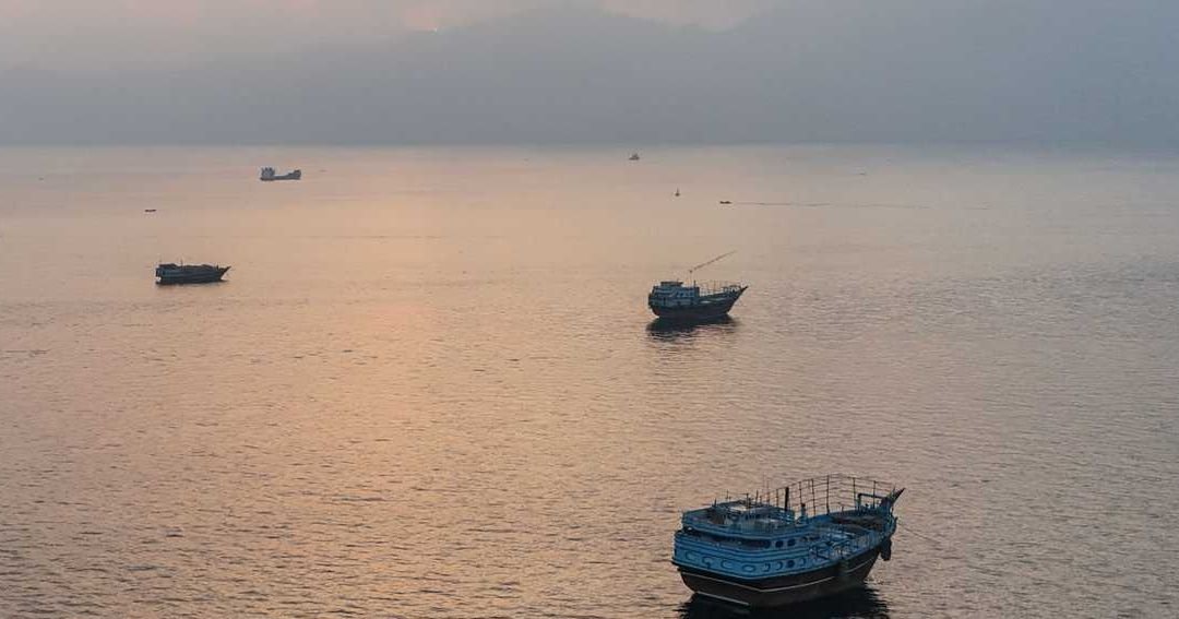 Oil Spill Affects 12 Kilometers of Omani Coastline