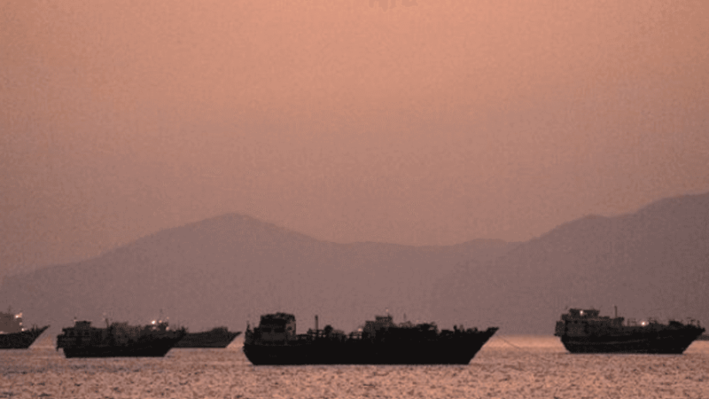 Oil Spill Reaches Omani Coastline Following Tanker Grounding