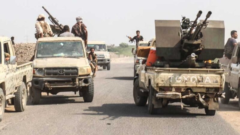 Yemeni Government Forces Capture Strategic Camp from Houthi Rebels