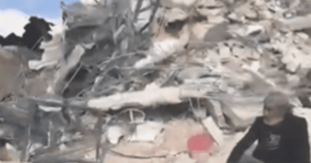 Israeli Bulldozers Demolish Long-Standing Residential Building in Qalandia
