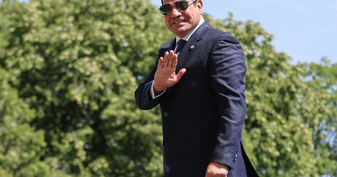 Egypt President Proposes Candidate Training Program at Military Academy